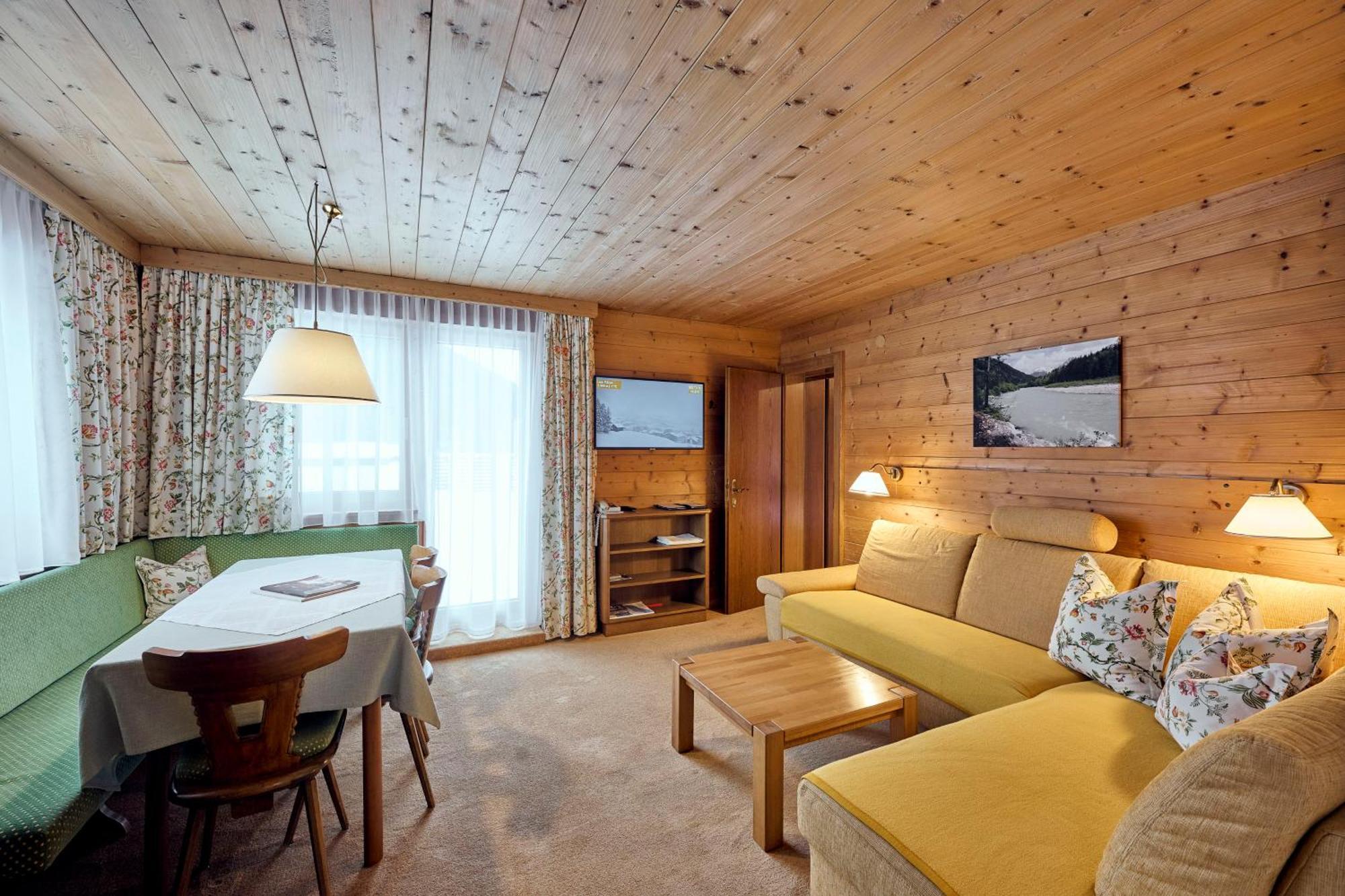 Appartementhaus Holiday Lech am Arlberg Exterior foto